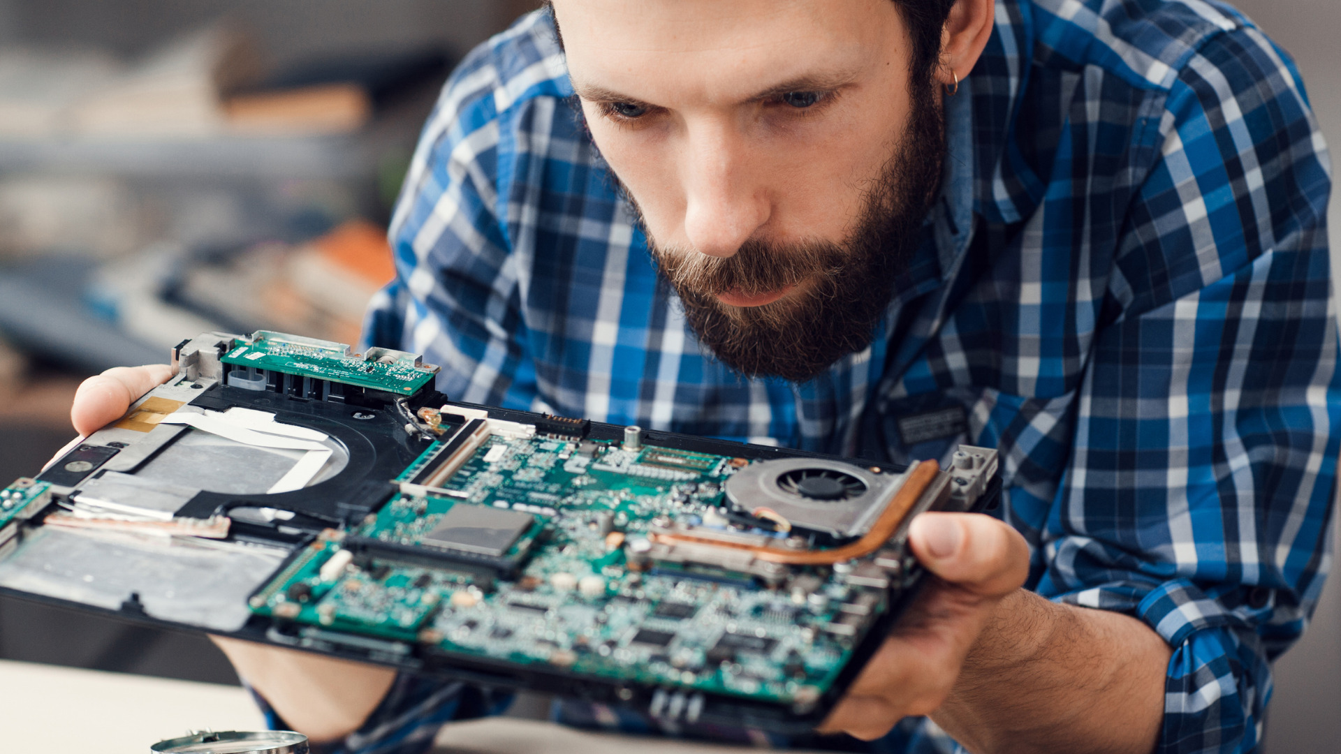 4 benefits of investing in a motherboard